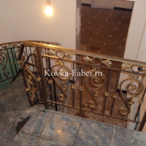 Кованая лестница с балясинами, фото 3